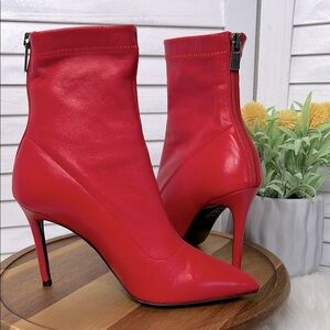 BARNEYS New York Stiletto Heel Red Leather Ankle Boots Designer Classic Sz. 7.5